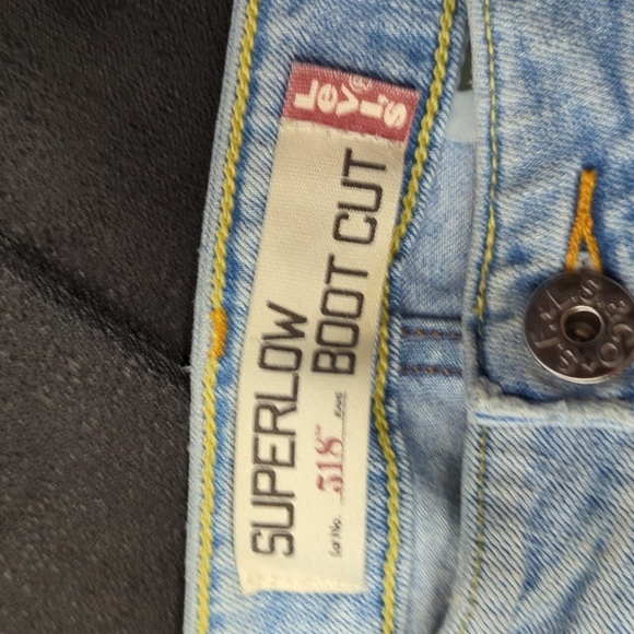 Women's Levi's Super low Boot Cut Jeans Sz. 9M Jr. 31" Inseam - Picture 8 of 9